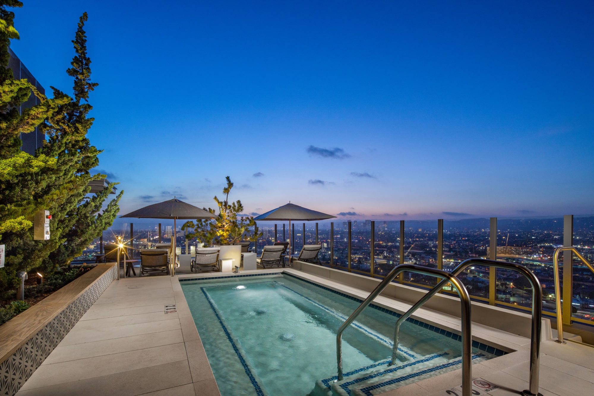 ARQ Residences — Rooftop Terrace Spa
