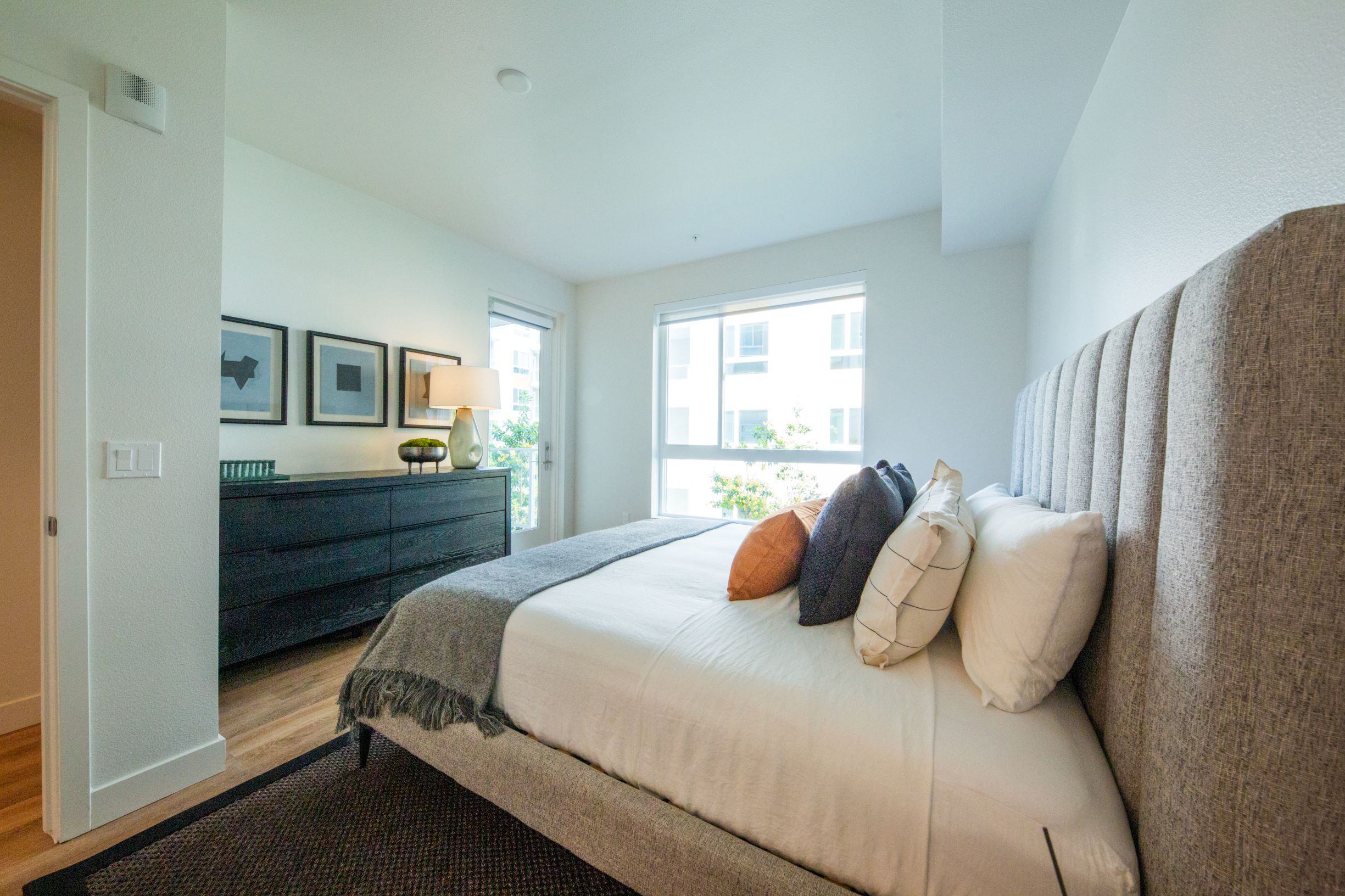 View of Echelon - Price, Reviews & Availability (2026)