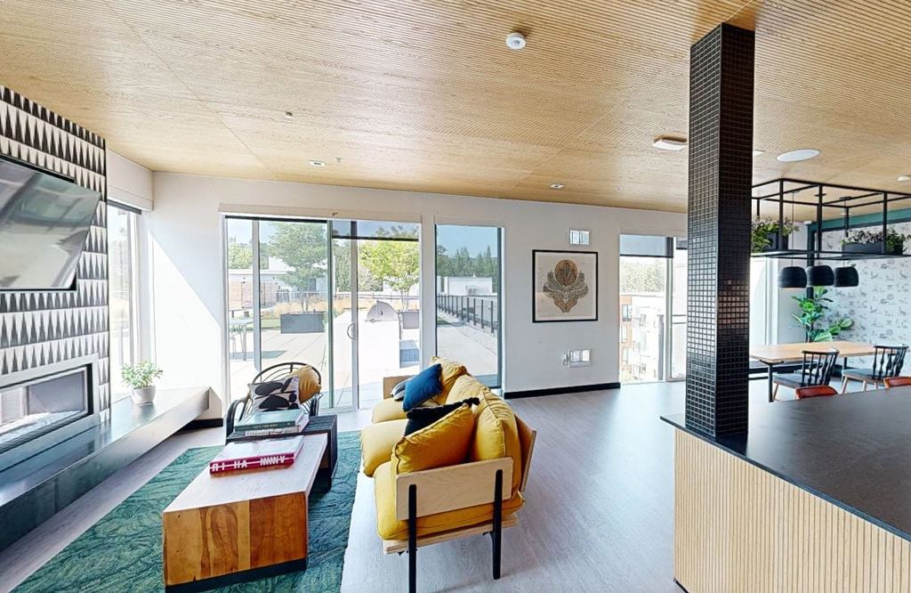 Arlo Gallery - Luxury New Eco-Friendly Seattle Apts in Columbia City