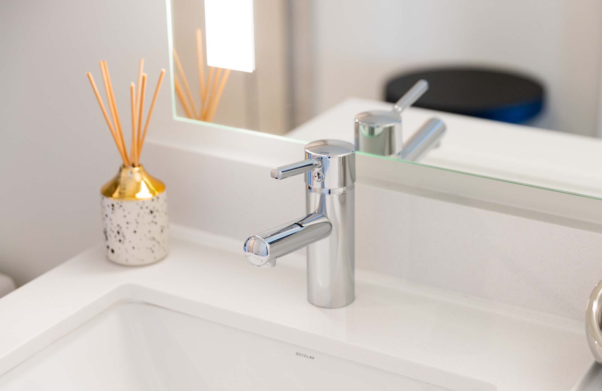 Picture of C21 loading... - CENTURY 21