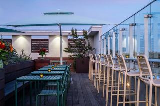 Tomat restaurant outdoor seating in Westchester, Los Angeles