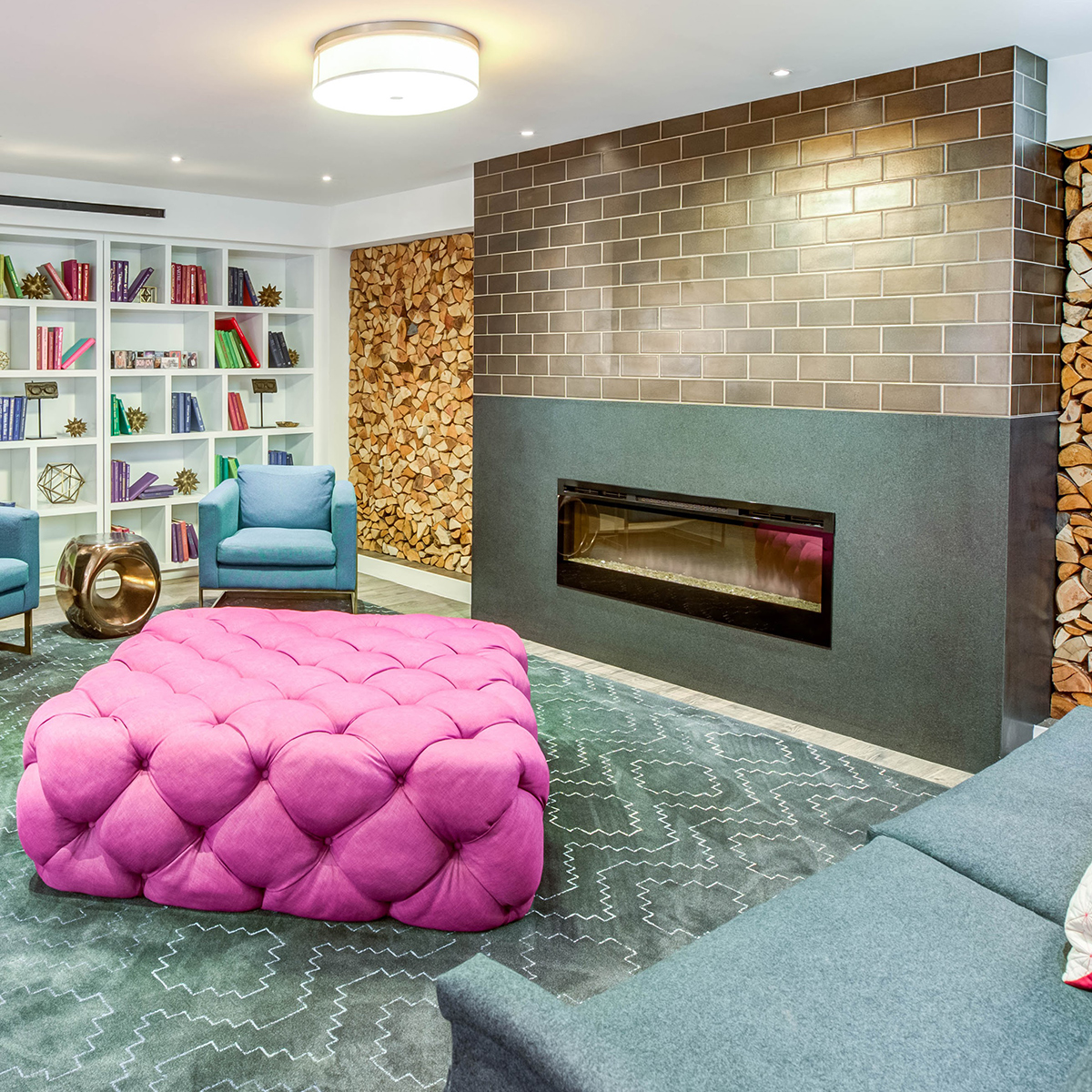 the residence lounge - Luxury studio apartment building amenities - The Cole