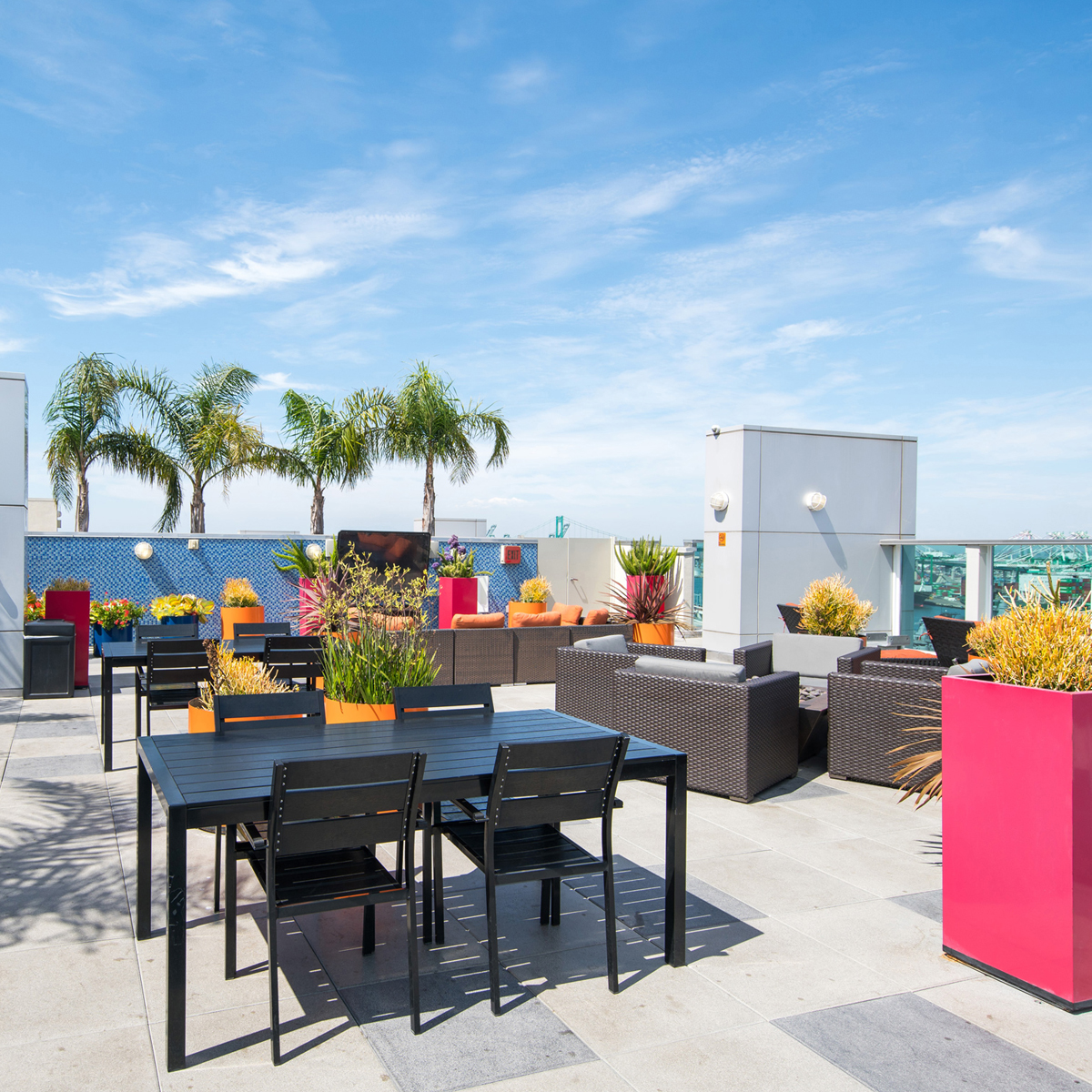 The Vue - Rooftop Lounge