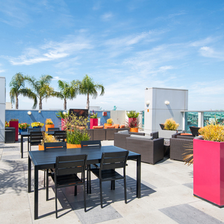 The Vue - Rooftop Lounge