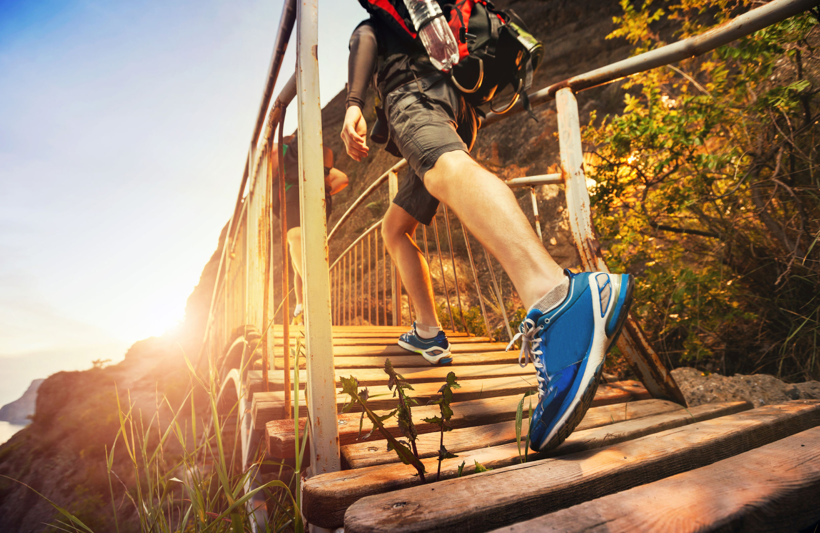 guy hiking in blue shoes - San Pedro - guided hikes