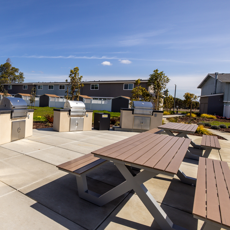 ADMIRALS COVE Best Alameda Luxury Apartments & Townhomes for Rent