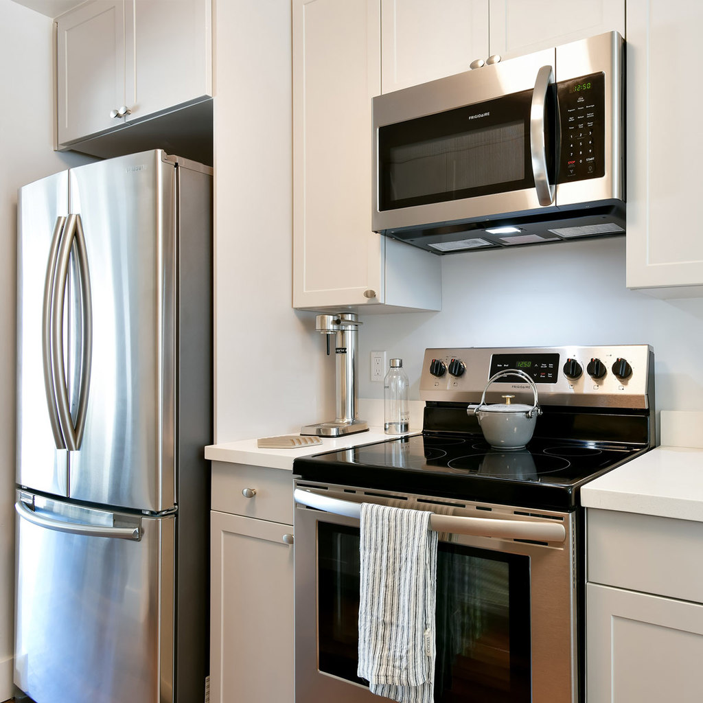 ADMIRALS COVE Best Alameda Luxury Apartments & Townhomes for Rent