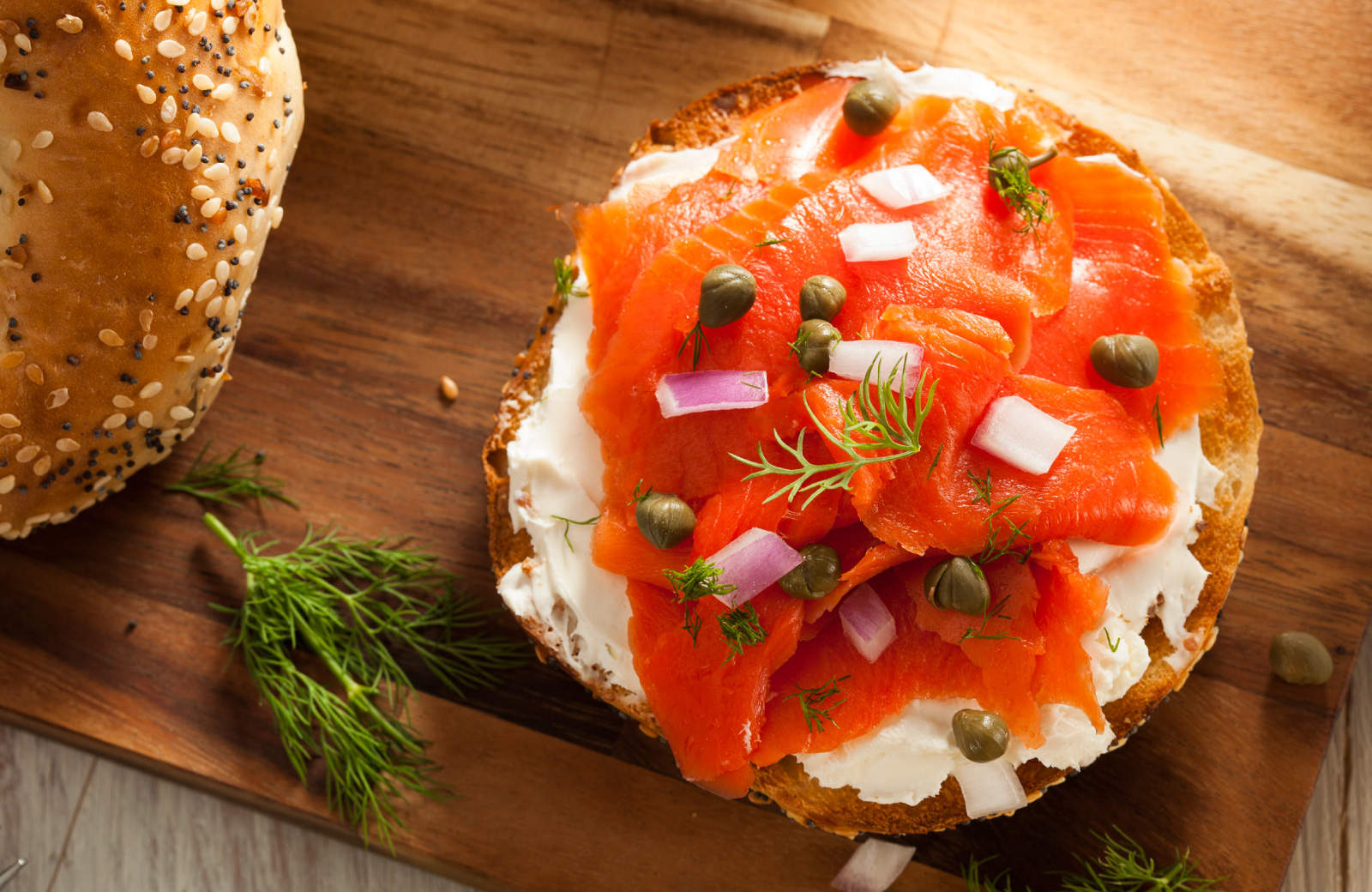 bagel with salmon
