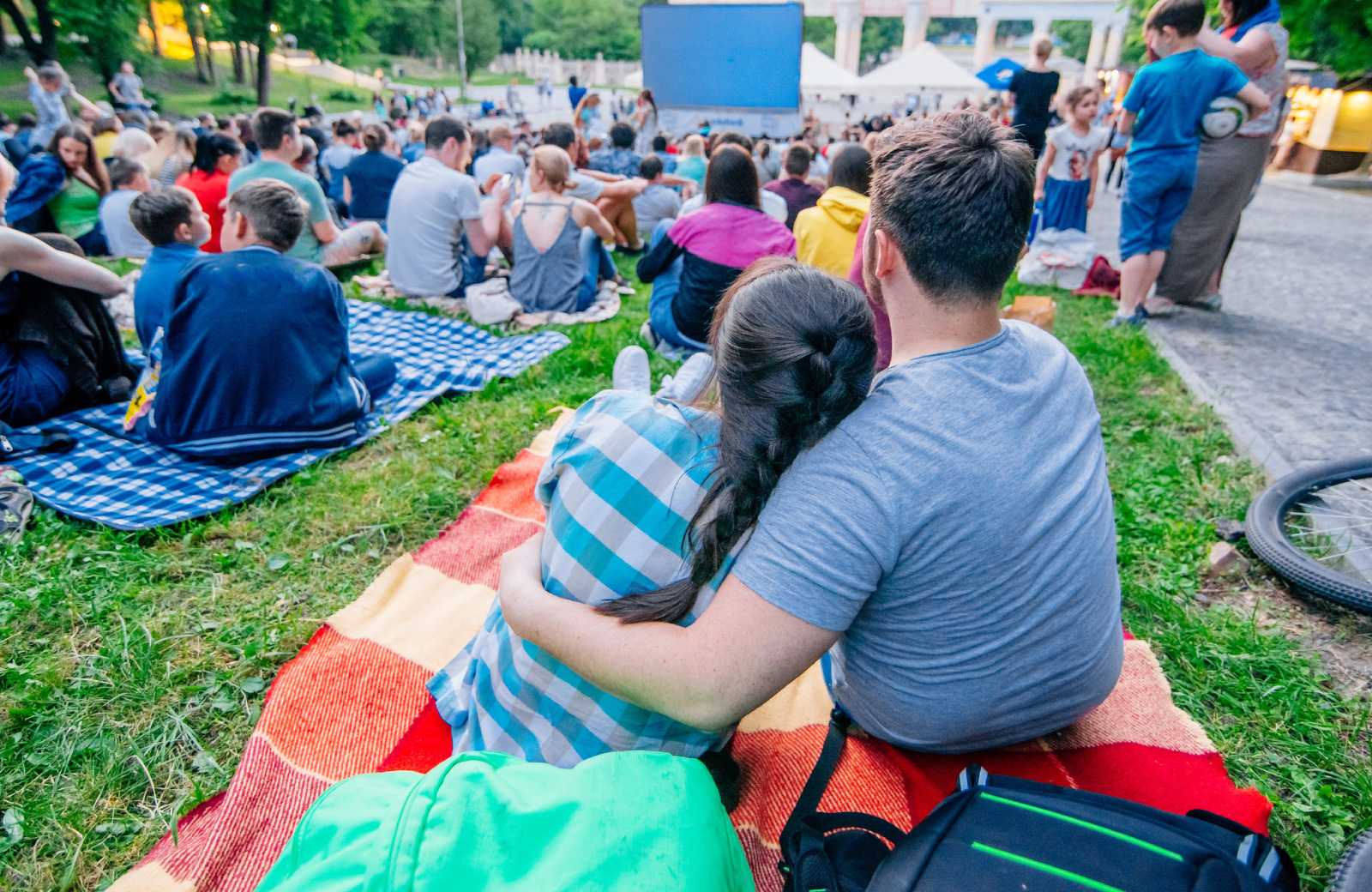 movie screenings in cenespia cemetary