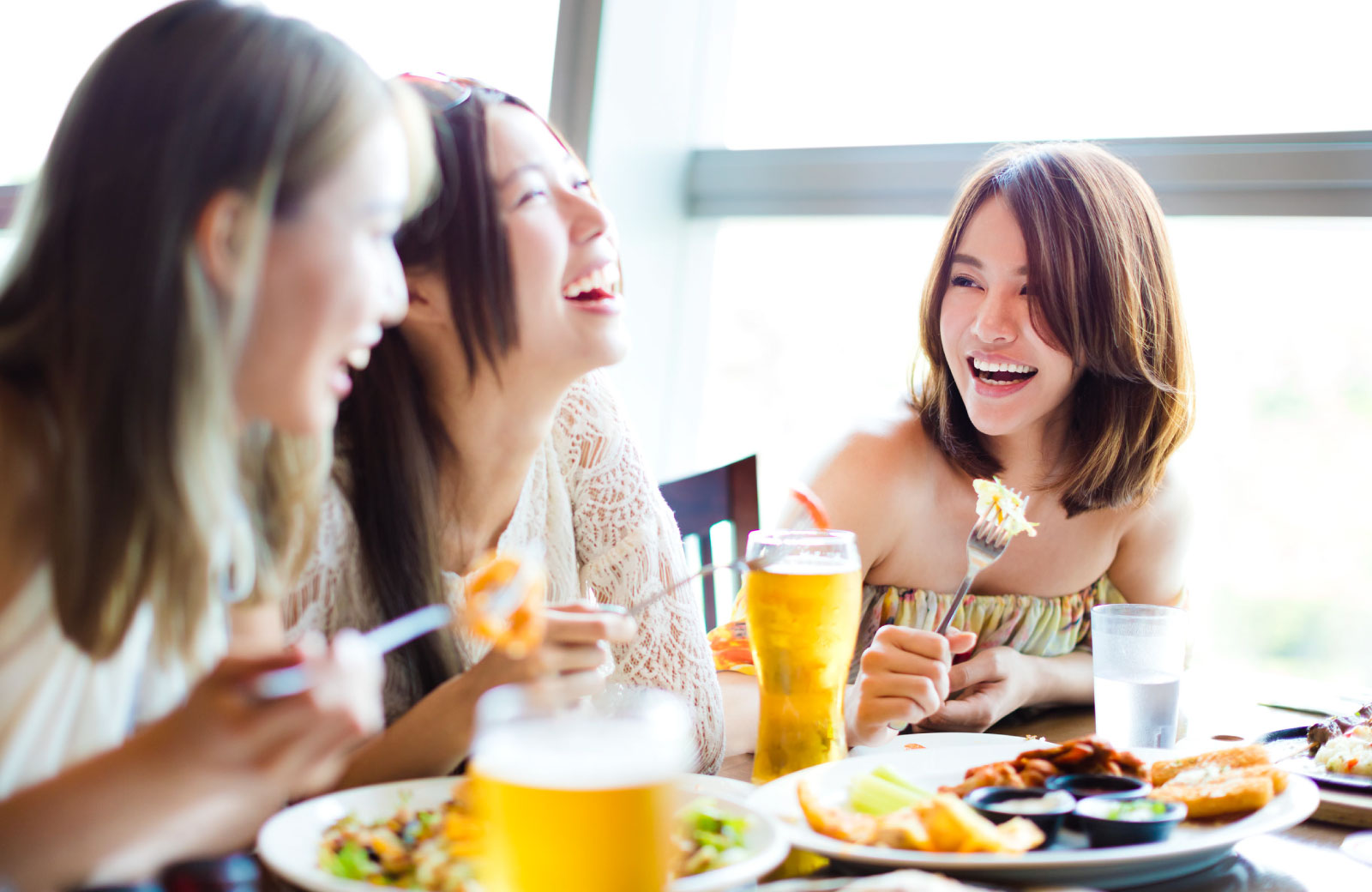 group of girls dining